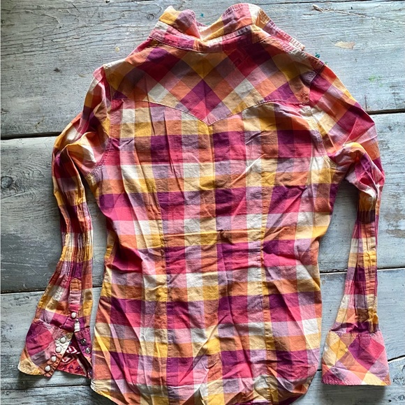 Ladies Tin Hall, medium, pearl button snaps, fitted dress shirt - Picture 4 of 5